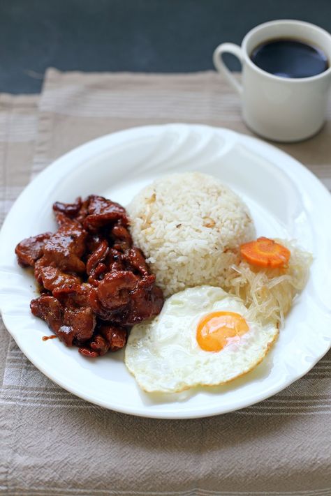 Tosilog - Ang Sarap Philippines Food Recipes, Traditional Filipino Food, Pinoy Breakfast, Silog Meals, Aesthetic Philippines, Filipino Breakfast, Sweet Fries, Food Filipino, Breakfast Recipes Kids