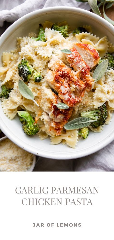 Garlic parmesan chicken pasta in a bowl. Garlic Parmesan Chicken Pasta, Bow Tie Pasta Recipe, Parmesan Chicken Pasta, Texas Caviar, Bow Tie Pasta, Chicken Parmesan Pasta, Easy Dinner Recipe, Garlic Parmesan Chicken, Parmesan Chicken