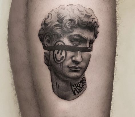 Trapstar Tattoo, Greek Statue Tattoo, Surrealistic Tattoo, Attractive Tattoos, Sculpture Tattoo, Art Tattoo Ideas, Punk Tattoos, Men's Tattoo, Hand Tattoo Ideas