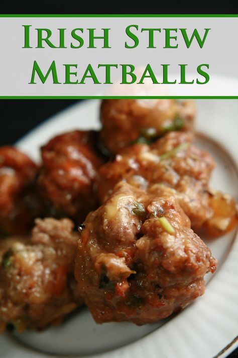 Irish Dinner Recipes, Irish Stew Recipe, Irish Dinner, Irish Recipes Authentic, Irish Cooking, Irish Dishes, Irish Cuisine, Meatball Recipes Easy, Irish Stew