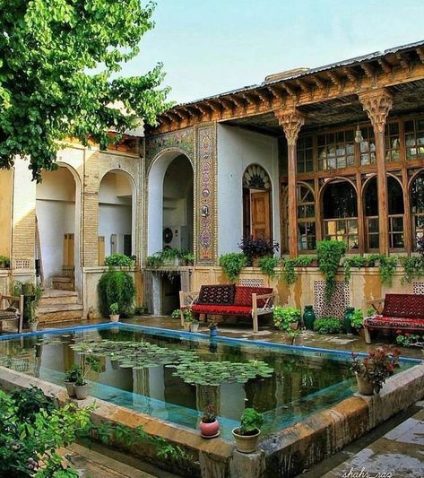 Beautiful old Persian house Manteqinejad historical house - Shiraz - Iran Iranian Architecture, Persian Architecture, Persian Garden, Casas Coloniales, Water Feature, House Goals, Islamic Architecture, Beautiful Architecture, House Inspo