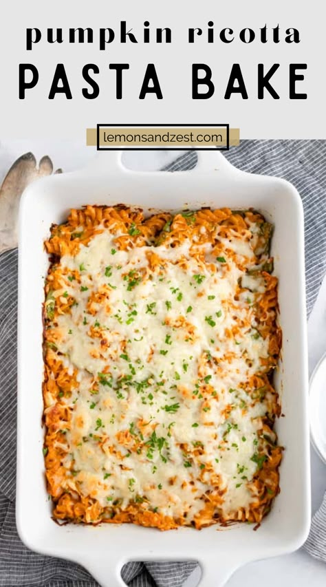 Pumpkin isn't just for pie and lattes--it's great in savory fall dishes! This rich and creamy Pumpkin Ricotta Pasta Bake is a cozy baked dish with pumpkin, ricotta, spinach and rounded out with a touch of oregano. Great comfort food for a warm family dinner. One Pan Dinners Pasta, Baked Pumpkin Pasta, Pumpkin Lasagna Recipe, Easy Pumpkin Dinner Recipes, Fall Dinner Ideas Vegetarian, Pumpkin Baked Ziti, Pumpkin Recipes Dinner Vegetarian, Ricotta Dinner Recipes, Easy Halloween Meal Ideas