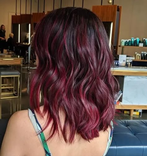 Short Hair Color Ideas For Black Hair, Dark Red With Red Highlights, Red Highlight On Brown Hair, Red On Brown Hair Highlights, Short Red Hair With Black Roots, Shoulder Length Hair Red Balayage, Red Wine Highlights On Brown Hair, Short Red Hair Balayage, Red Hair With Brunette