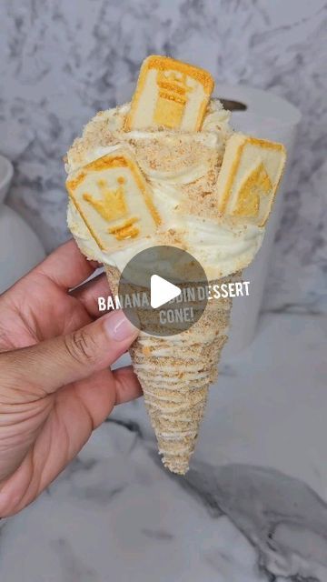 Banana Pudding Cones, Cone Dessert Ideas, Ice Cream Cone Snacks, Dessert Cones, Cone Dessert, Banana Pudding Cheesecake, Cheesecake Cups, Waffle Cone, Waffle Cones