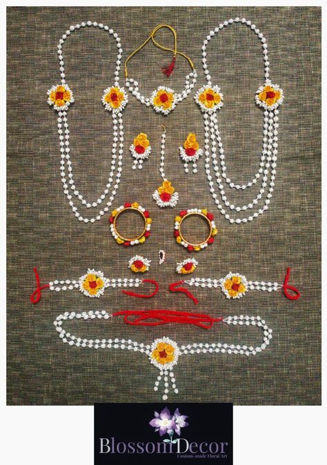 Halwa Jewellery For Kids, Halwa Jewellery For Women, Halvyache Dagine For Kids, Makar Sankranti Black Saree Look, Halawa Jwellery, Makar Sankranti Jewellery, Sankranti Jewellery, Sankranthi Decoration, Tilgul Jewellery