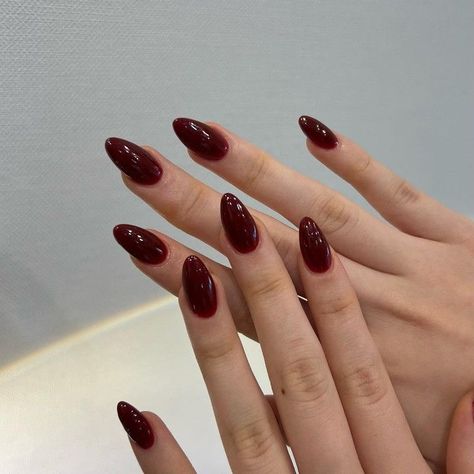 Dark Red Nails, Wine Nails, Cherry Nails, Casual Nails, Red Nail Polish, Pretty Gel Nails, Soft Nails, Red Nail, Fall Nail