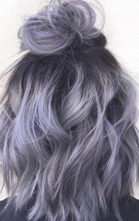 Ash Ombre, Silver Ombre Hair, Ombre Hair Color Ideas, Dark Ombre Hair, Grey Ombre Hair, Brunette Ombre, Dyed Hair Purple, Short Ombre, Short Ombre Hair