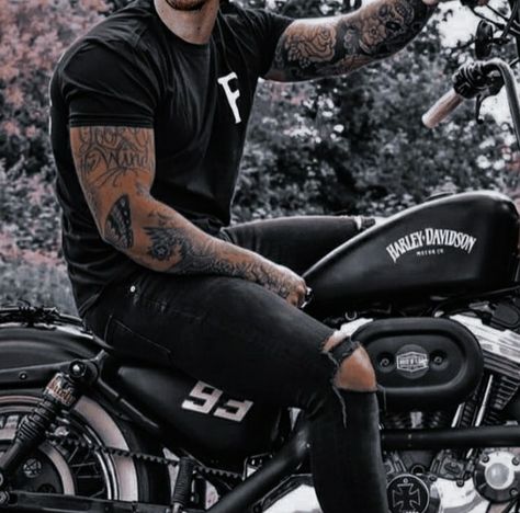 Give Me A Reason Al Jackson, Tatted Guy On Motorcycle, Biker Club Aesthetic, Mc Club Aesthetic, Guy On Motorcycle Aesthetic, Biker Romance Aesthetic, Motorcycle Man Aesthetic, Biker Man Aesthetic, Man With Tattoos Aesthetic