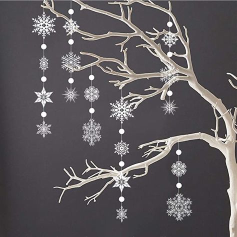 Winter Wonderland Party Outdoor, Snow Flake Decoration, Winter Wonderland Banner, White Christmas Office Decorations, Christmas Decor Ideas For Classroom Wall, Office Christmas Decorations Themes, White Christmas Party Decorations, Winter Wonderland Office Decorations, Winter Wonderland School Decorations