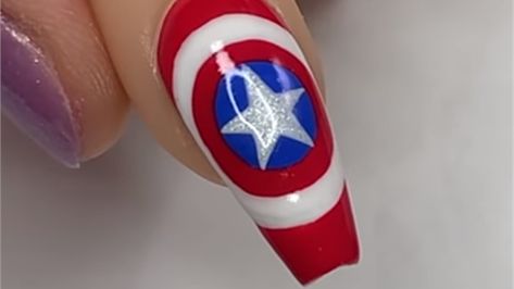 Nails Superhero, Captain America Nail Art, Superman Nails Designs, Superman Nail Art, Captain America Nails, Avengers Nails, Marvel Nails, America Nails, Usa Nails