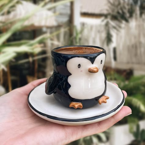 Handmade Penguin Ceramic Cute Espresso Cup Personalized Gift - Etsy Belgium Ceramics Dishes, Ceramic Cup Ideas, Clay Cup Ideas, Ceramic Cup, Handmade Mug, Penguin Gifts, Pottery Penguin, Animal Mugs Ceramic, Animal Ceramic Mug