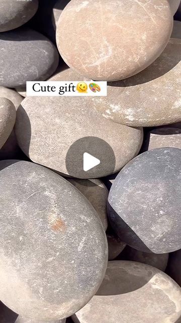 Stone Painting Ideas Creative Rock Art, Stone Painting Ideas Creative, Stone Crafts Diy, Decoupage Decor, Stone Art Painting, Diy Toddler, Stone Crafts, Craft Tutorial, Painting Videos