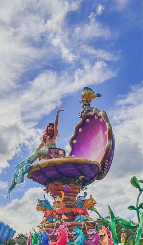 Disney Dump, Disney World Parade, Disney World Aesthetic, 2024 Manifestations, Disney Movie Art, Disney Parade, Disney World Characters, Florida Life, Little Shop Of Horrors