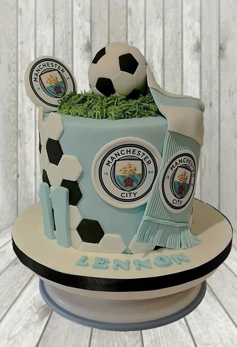 Manchester City Cake, Football Cakes For Boys, Football Cake Design, Messi Birthday, Football Themed Cakes, Soccer Birthday Cakes, Fondant Cake Tutorial, Army Cake, Football Cakes