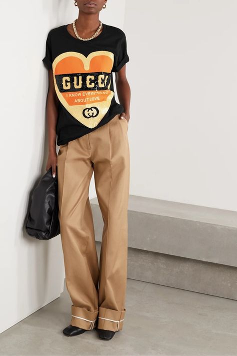 Oversized sequin-embellished printed cotton-jersey t-shirt Sequins Top Outfit, Gucci Tshirt, Laura Lombardi, Tshirt Outfit, All About Love, Peter Do, Trouser Outfit, Designer Top, Gucci Outfits