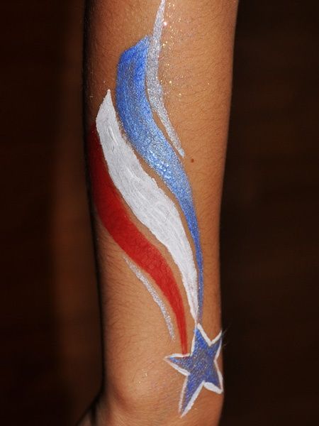 Cheek Painting, 4th Of July Face Paint, July Face Paint, 4th Of July Pics, 4th Of July Makeup, Cheek Art, Spirit Week Outfits, Leg Painting, Face Painting Easy