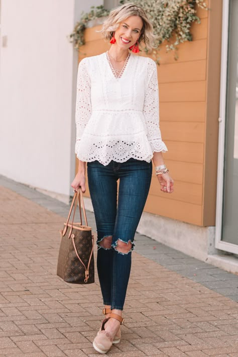 white peplum style eyelet top and skinny jeans for spring with statement earrings, spring outfit idea #springoutfit #eyelet #whitetop #whiteblouse #skinnyjeans #darkjeans Hakoba Tops Casual, Hakoba Tops For Jeans, White Top With Jeans Outfit, Pretty Tops With Jeans, Hakoba Tops, White Peplum Top Outfit, Peplum Top With Jeans, Tops For Jeans For Women, White Top And Jeans Outfit