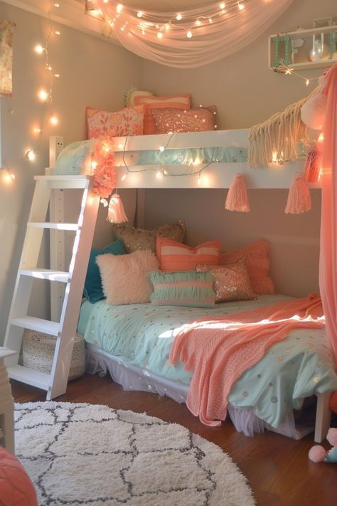 Sisters Bedroom Ideas, Preppy Bedrooms, Simple Kids Bedrooms, Girls Bedroom Decor Ideas, Preppy Bedroom Decor, Mermaid Girls, Preppy Bedroom, Dream Bedroom Inspiration, Big Girl Bedrooms