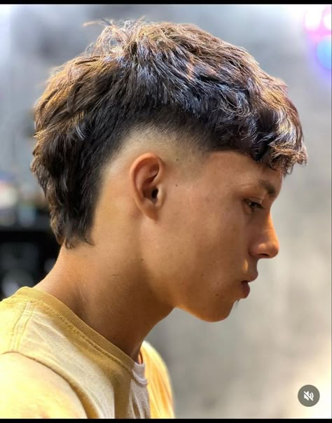 Straight Haircut Men Short Hair, Side Design Haircut Men, Lazarbeam Mullet, Mullet No Fade, Burst Fade Textured Top, Mullet With Short Hair, Mullet Skin Fade, Mullet Fade Straight Hair, Mohawk Straight Hair