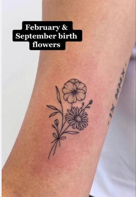 Tattoo Ideas September, Birth Flowers Tattoo, Birth Flower Tattoo Ideas, Aster Tattoo, Tattoo Tiktok, September Birth Flower, Flower Tattoo Ideas, September Flowers, Birth Flower Tattoos