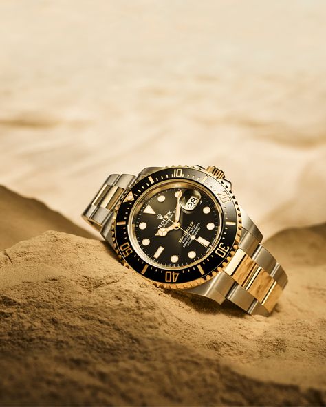 Entering uncharted territory. The Sea-Dweller in a yellow Rolesor version – combining Oystersteel and 18ct yellow gold – with a Cerachrom bezel in black ceramic and the helium escape valve for diver decompression. Waterproof to 1,220m (4,000ft). #Rolex #SeaDweller #101031 Uncharted Territory, Rolex Sea Dweller, Sea Dweller, Watch Photo, Watch Lover, Mens Fashion Casual Outfits, Uncharted, Jewelry Photography, Patek Philippe