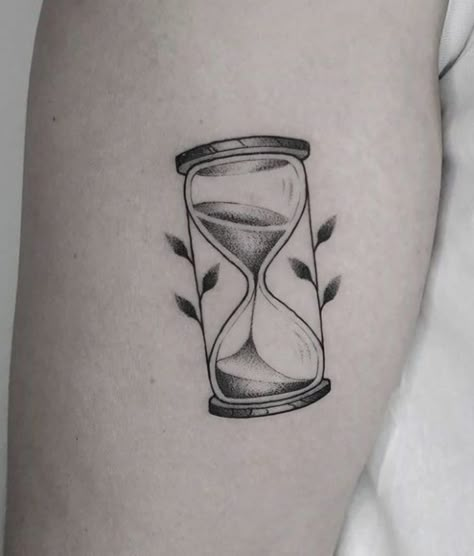 Color Hourglass Tattoo, Hourglass Small Tattoo, Fine Line Hourglass Tattoo, Small Hour Glass Tattoo, Minimalist Hourglass Tattoo, Time In A Bottle Tattoo, Hourglass Tattoo Simple, Hourglass Tattoo Minimalist, Simple Hourglass Tattoo