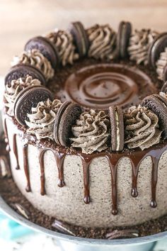 Oreo Crumb Cake, Chocolate Cake Inspiration, Chocolate Cookies And Cream Cake, Fun Chocolate Cake Ideas, Party Cakes For Adults, Birthday Cakes For Adults, Beautiful Chocolate Cake, Oreo Icing, Chocolate Lovers Cake