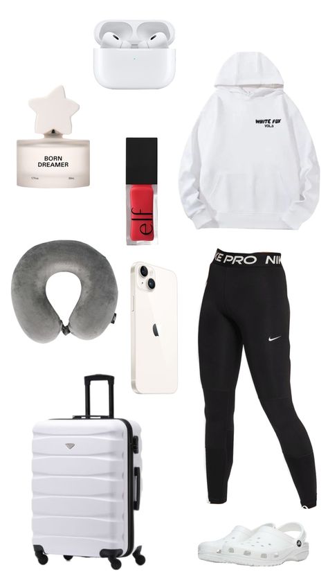 #fyp #airportoutfit #travel #outfit #nike #whitefly #crocs Crocs Airport Outfit, Outfits With Crocs, Crocs Outfit, Air Port Outfit, Outfit Nike, Airport Fits, White Flies, School Fits, Airport Outfit