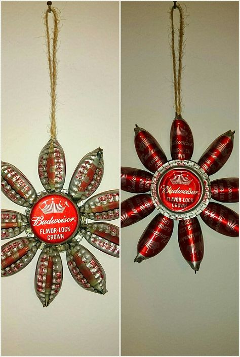 Beer Cap Christmas Ornament, front & back sides Bottle Cap Ornaments Christmas, Beer Cap Ornaments, Bottle Cap Christmas Ornaments, Beer Cap Christmas Ornaments, Beer Bottle Cap Garland, Beer Caps Diy, Beer Crafts Diy, Bottle Cap Ornaments, Beer Ornaments