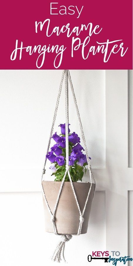 Really easy tutorial for making a cute macrame hanging planter! Click for the full tutorial! Easy Macrame Plant Hanger Patterns, Trendy Macrame, Plant Instagram, Hanging Plant Ideas, Diy Macrame Plant Hanger Easy, Cute Macrame, Hanging Plants Diy, Gardening Decor, Diy Hanging Planter