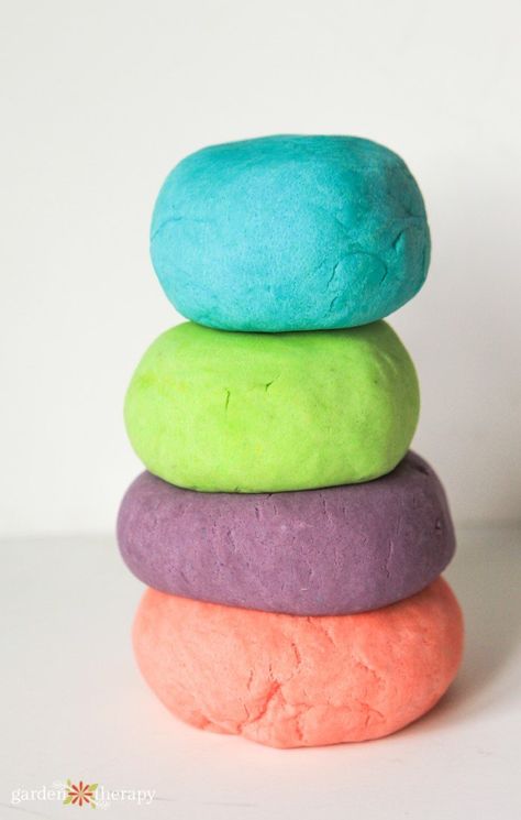 Oatmeal Playdough Recipe, Playdough Diy, Cream Of Tartar Recipe, Senses Activity, Best Homemade Playdough Recipe, Edible Play Dough Recipe, Rainbow Playdough, Make Your Own Playdough, Easy Homemade Playdough Recipe