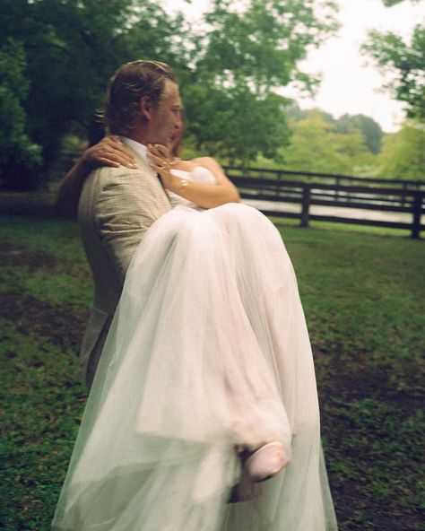 Keep your ceremony outside even if it rains, promise it’ll be worth it 🤎 . . wedding, rain photos, Florida wedding photos, documentary wedding photos, cinematic wedding photos, cinema, filmy, travel photographer, fairytale wedding, rain wedding, movie scenes, rainy wedding photos Rain Photos, Wedding In The Rain, Rainy Wedding Photos, Rain Wedding, Documentary Wedding Photos, Rain Photo, Cinematic Wedding, Rainy Wedding, Documentary Wedding