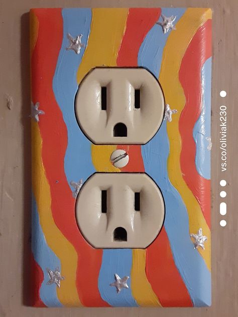 Cute Outlet Painting Ideas, Painted Bedroom Door Ideas, Cute Wall Painting Ideas Aesthetic, Painting Ideas For Your Room, Painting Outlet Covers Ideas, Outlet Cover Painting Ideas Aesthetic, Light Switch Painting Ideas Easy, Light Switch Covers Diy Paint Easy, Cute Door Painting Ideas Bedroom