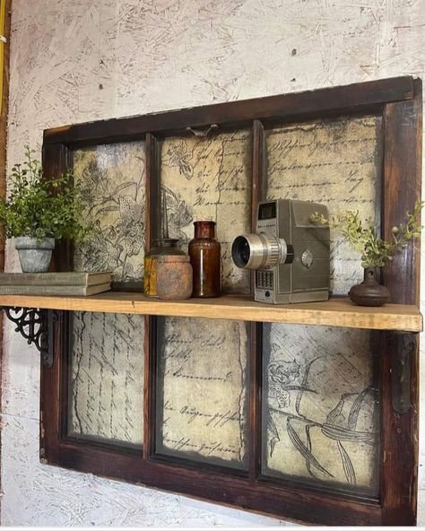 Old Window Repurposed Diy, Window Frame Picture Ideas, What To Do With Old Windows, Old Window Crafts, Kitchen Furniture Diy, Old Window Decor, Window Frame Decor, Old Window Projects, Old Window Frames