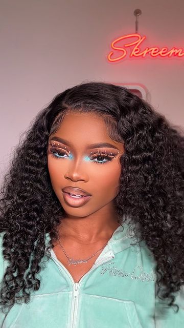 Glam Makeup Looks Colorful, Eyeshadow Looks Color, Icy Blue Makeup Look, Icy Makeup Looks Black Women, Dramatic Makeup Looks Glamour, Rhinestone Makeup Looks Black Women, Carnival Makeup Looks, Makeup Looks With Rhinestones, Carnival Looks