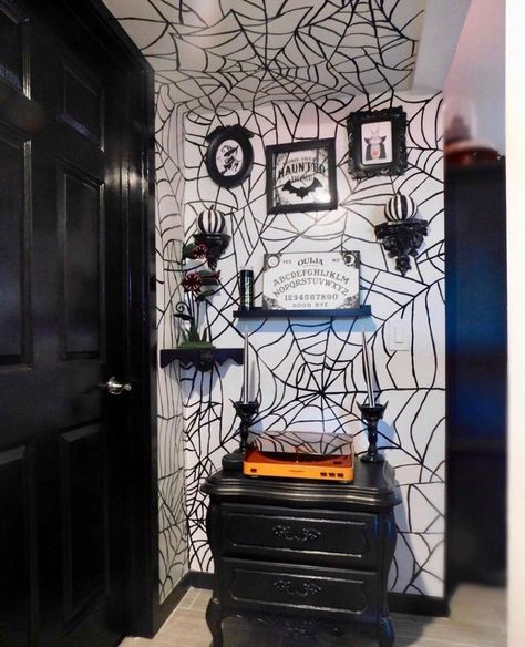 Living Room Grunge, Bedroom Ideas Emo, Grunge Interior Design, Witch Furniture, Goth Room Aesthetic, Victorian Gothic Bedroom, Gothic Bedroom Furniture, Modern Gothic Bedroom, Kawaii Creepy