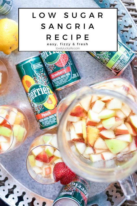 Perrier Water Recipes, Vodka Sangria, Fruit Sangria, Easy Sangria Recipes, Summer Vodka Cocktails, Rose Sangria, Sangria Recipe, Sangria Recipes, Flavored Water