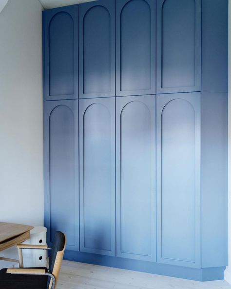 Retro Built In Wardrobe, Blue Shaker Wardrobe, Coloured Wardrobe Doors, Two Colour Wardrobe Design, Colourful Wardrobe Doors, Arched Wall Cabinet, Painted Built In Wardrobes, Bow Cabinets, Blue Wardrobe Design