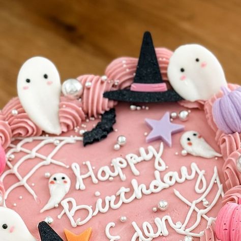 Crispy Critter Bakes on Instagram: "Happy October ✨🎃👻
Book your spooky cake before it’s too late!! 🦇
•••
#cake #heartcake #spooky #spookycake #ghostcake #cutecake #cutesy #pinkcake #halloweencake #customcakes #cakeart #cakedecorating #cakestagram #cakeoftheday #sanantoniobaker #sanantoniocakes" Spooky Birthday Cake, Spooky Birthday, Spooky Cake, Ghost Cake, October Books, Happy October, Heart Cake, Pink Cake, Halloween Cakes