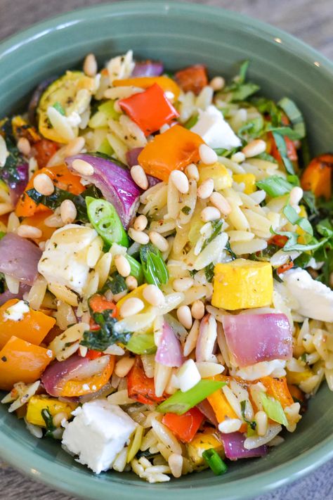 Roasted Rainbow Vegetable Orzo - It's A Flavorful Life Orzo With Feta, Vegetable Orzo, Rainbow Veggies, Food Sides, Vegetarian Pasta Dishes, Lemon Orzo, How To Cook Orzo, Healthy Journey, Food Vegetarian