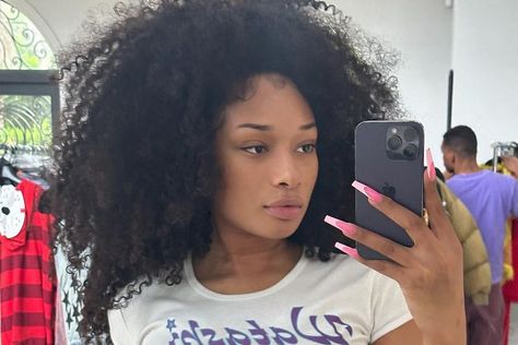 Megan Thee Stallion Tattoo, Stallion Tattoo, Voluminous Curly Hair, Rare Makeup, Crown Tattoo Men, Pioneer Woman Ree Drummond, Acrylic Nail Shapes, Makeup Free, Thee Stallion