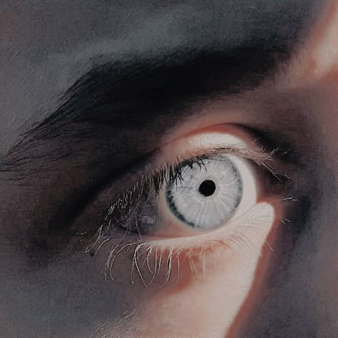 Hawke Dragon Age, Yennefer Of Vengerberg, Dragon Age Inquisition, Gray Eyes, Aesthetic Eyes, Character Aesthetics, 영감을 주는 캐릭터, Pretty Eyes, Dragon Age