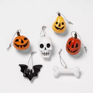 Target Halloween Decor 2023, Target Halloween 2023, Target Threshold Halloween, Halloween Tree Ornaments Target, Halloween Tree Ornaments Trendy Tree, Bubble Party Favors, Halloween Resin, Indoor Halloween Decorations, Dried Floral Wreaths