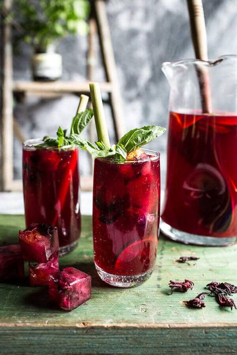 Hibiscus, lemongrass, Basil and Honey Sweet Iced Tea Hibiscus Recipe, Sweet Iced Tea, Basil Tea, Tropical Food, Foraged Food, Herbal Teas Recipes, Tea Health Benefits, Iced Tea Recipes, Refreshing Drinks Recipes