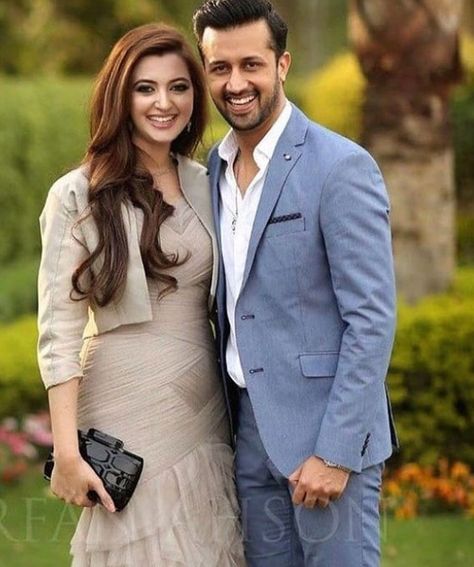 Atif Aslam Pics with his Wife and Children Sara Bharwana, Atif Aslam Wife, Dresses For Wedding Party, Indian Wedding Gowns, Wedding Party Wear, Wedding Couple Photos, Atif Aslam, Bollywood Couples, Stylish Couple