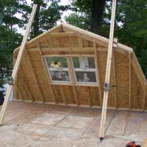 Easy to build wall jacks - Fine Homebuilding Wall Framing Construction, Build Wall, Timber Frame Plans, Wall Jack, Fine Homebuilding, A Frame Cabins, Framing Construction, Building A Cabin, Timber Frame Homes