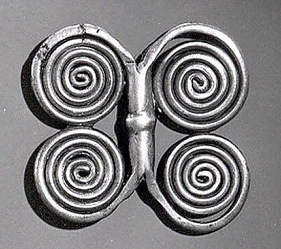 Spiral bead , Iran, bronze age, silver. Spiral Jewelry, Ancient Near East, Historical Jewellery, Eastern Art, Bronze Age, Ancient Artifacts, Ancient Art, Metropolitan Museum Of Art, Metropolitan Museum