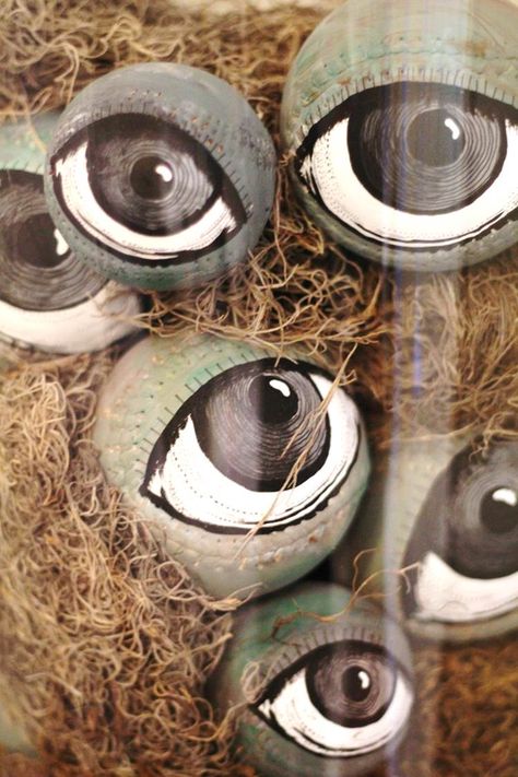 Spooky DIY Halloween Eyeballs | Peachfully Chic Eye Halloween Decoration, Eyeball Rock Painting, How To Paint An Eyeball, Spooky Eyeball Art, Diy Eyeballs, Eyeball Ornaments Diy, Fake Eyeballs Halloween, Eyeball Plant Halloween, Diy Halloween Eyeballs