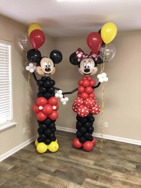 Mickey And Minnie Balloon Garland, Mickey And Minnie Decorations, Minnie And Mickey Themed Party, Mickey And Minnie Mouse Birthday Decorations, Mickey Mouse Clubhouse Birthday Party Decorations Balloon, Mickey Minnie Birthday Party Decorations, Miki Mouse Birthday Decoration, Mickey Balloon Garland, Mikey Mouse Theme Party