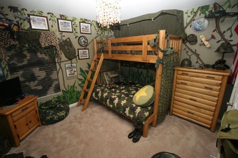 Military Cool Room Ideas for Boys Boys Army Room, Camouflage Bedroom, Camo Bedroom, Camo Rooms, Army Bedroom, Small Kids Bedroom, Cool Bedrooms For Boys, Boys Shared Bedroom